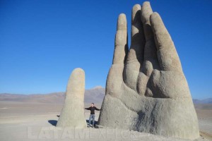 La Mano del Desierto - Región de Antofagasta, Chile