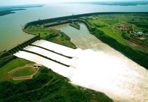 Hidroeléctrica de Itaipu, Paraguay, Brasil