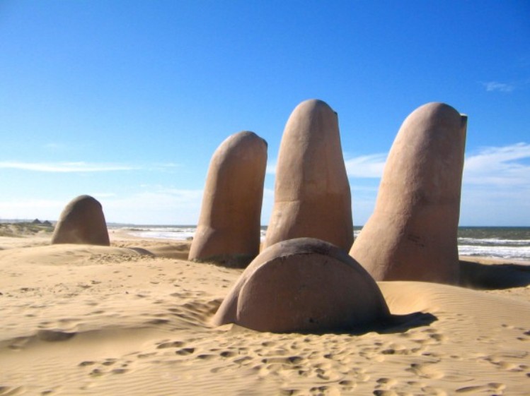 La Mano, Punta del Este, Uruguay